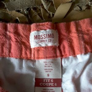 Mossimo Supply Co. Shorts - Pinstriped summer shorts size 9 Mossimo Supply Co. Shorts - Pinstriped summer shorts size 9